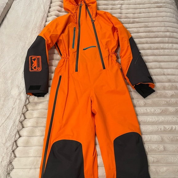 Stella McCartney x Adidas Terrax snow suit - Picture 6 of 10